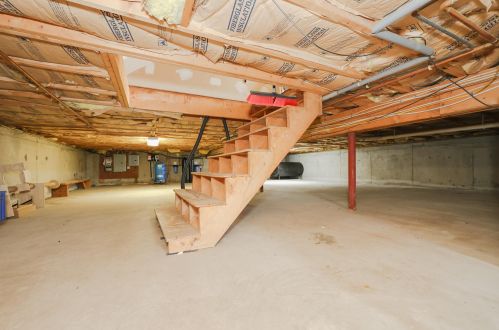 16 10th St, Kingston NH  03848-3717 exterior