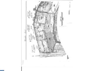 220 White Pine Rd, Columbus, NJ 08022-2202