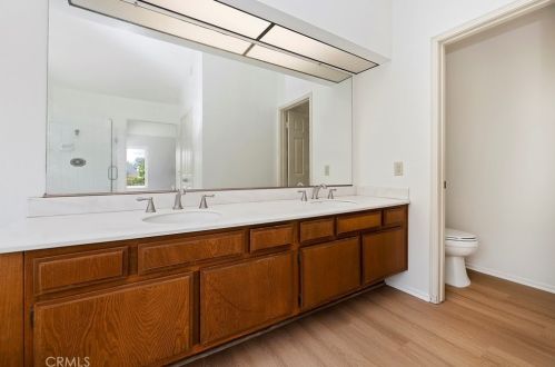 5807 Greens Dr, Riverside CA  92509-7327 exterior