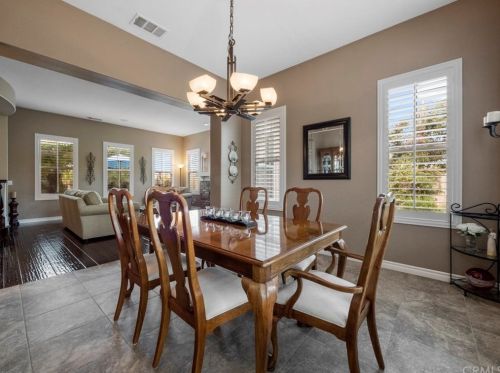 7463 Circulo Sequoia, Carlsbad CA 92009-8467 exterior