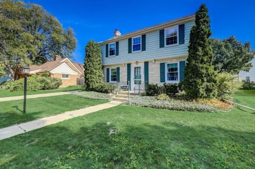 503 Lake Shore Dr, Beaver Dam, WI 53916-1429