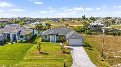3234 18th St, Cape Coral, FL 33993-3650