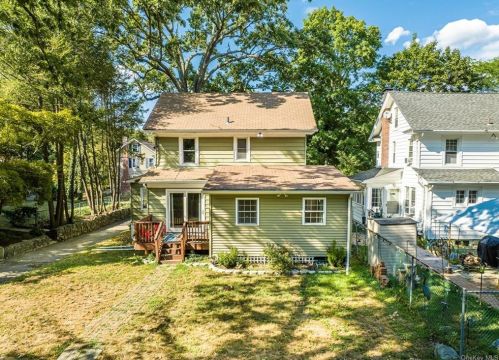 1 Lindbergh Pl, Poughkeepsie NY exterior