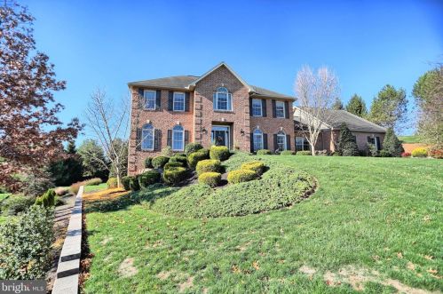 1606 Fox Hollow Rd, Navy Sup Dpt, PA 17055-6762
