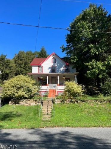 60 Buckley Ave, Oxford, NJ 07863-3128