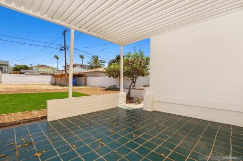 703 40th St, San Diego CA  92102-4505 exterior