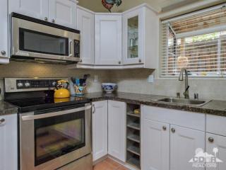 53900 Avenida Carranza, La Quinta CA  92253-3538 exterior