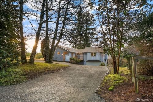 11907 Cemetery Rd, Vashon, WA 98070-5505