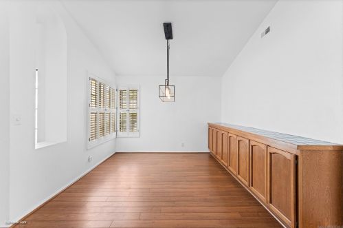 2021 Sonora Ct, Vista CA  92081-8946 exterior