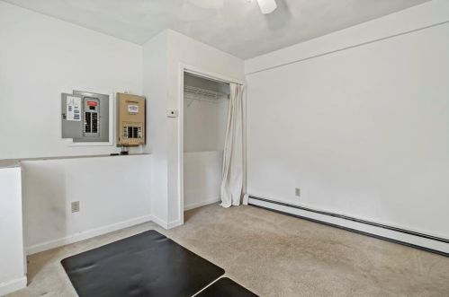 105 Nepaug Rd, South Kingstown RI  02882-2303 exterior