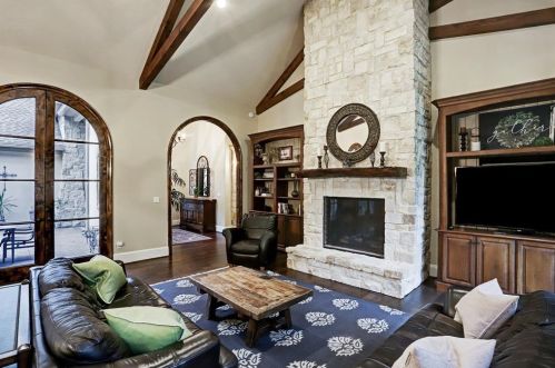 2926 Forest Vw, Richmond TX 77406-5285 exterior