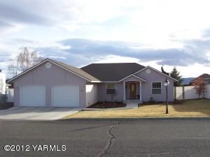 5502 Tumac Dr, Yakima, WA 98901-5308