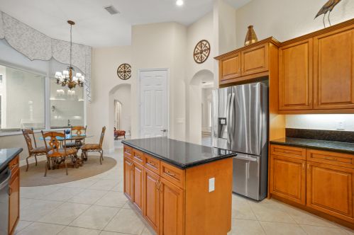 523 Squire Johns Ln, Palm City FL  34990-7824 exterior