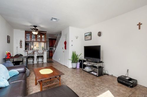 6544 Bell Blf Ave, San Diego CA 92119-1002 exterior