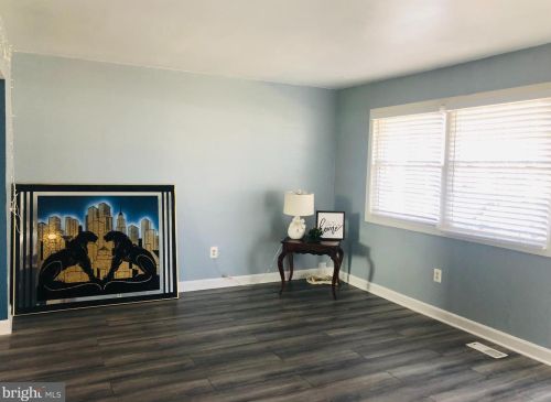 14813 Darbydale Ave, Woodbridge, VA 22193-2767