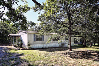 162 Golden Dr, Ardmore, OK 73401-7073