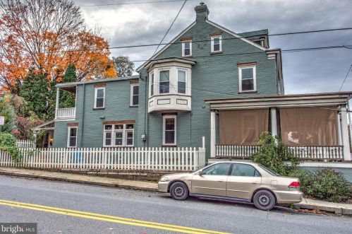 546 Orange St, Lancaster PA  17603-3669 exterior