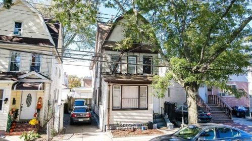 122-68 134th St, Jamaica, NY 11420-1511