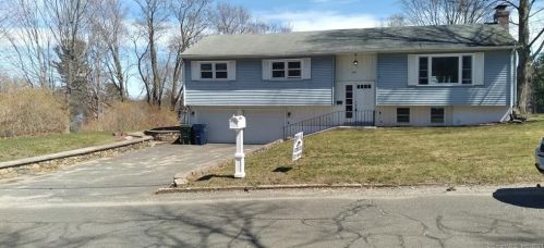 43 Orchard St, Terryville, CT 06786-6114
