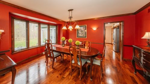 12427 Golf Dr, Thiensville WI  53092-2462 exterior