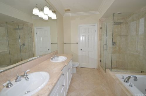 5570 190th St, Torrance CA  90503-1009 exterior