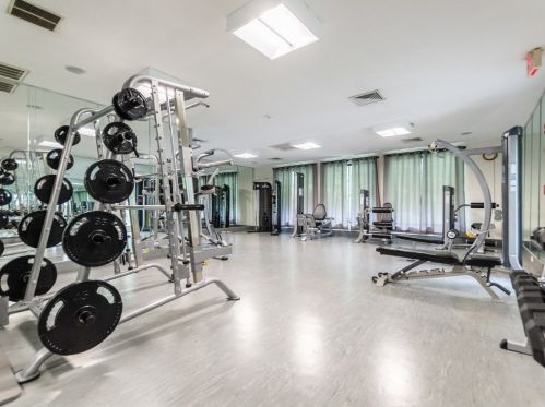 53 Village Brook Ln, Natick MA  01760-3816 exterior