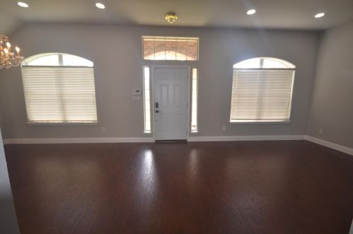 7313 Duncan Ct, Fort Worth, TX 76180-6382