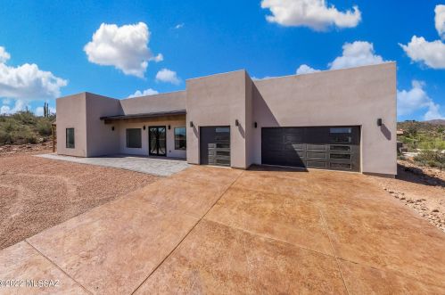 1907 El Moraga Dr, Tucson, AZ 85745-9070
