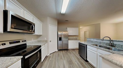 2305 Eagle Mountain Dr, Oak Point, TX 75068-5836
