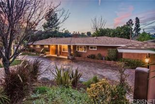 4301 Coronet Dr, Van Nuys, CA 91316-4324
