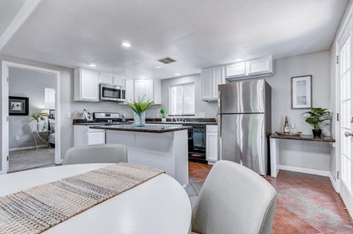 5633 Rosario Blvd, North Highlands CA  95660-4801 exterior