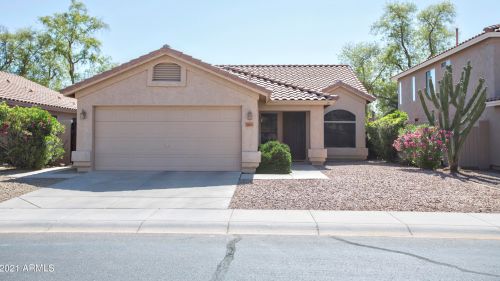 2671 Santa Anna St, Chandler, AZ 85286-7908