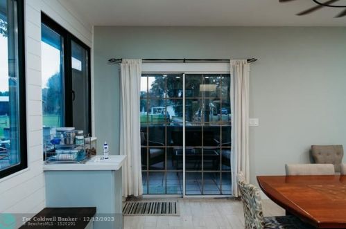 430 Emerald Ave, Fort Pierce FL  34945-2123 exterior