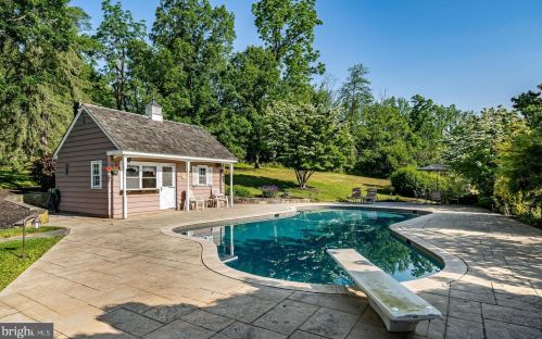 2564 Skippack Pike, Lansdale PA exterior