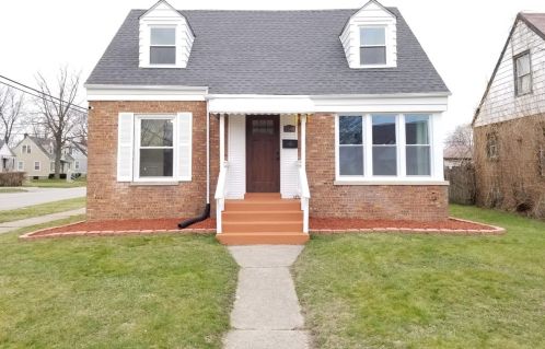 7348 Tapper Ave, Hammond, IN 46324-2766