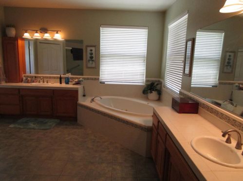 935 Union Rd, Hollister CA  95023-9117 exterior