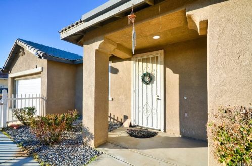 16350 Burwood St, Victorville, CA 92395-9716