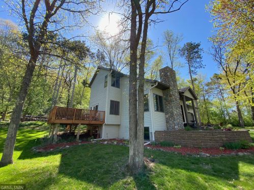120 Meadow Dr, Hudson WI  54016-1100 exterior