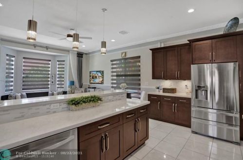 13451 21st St, Hollywood FL  33027-2671 exterior