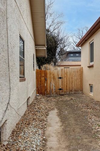 1154 Ogden St, Denver CO 80210-4134 exterior