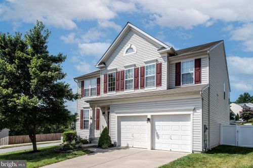 63 Carriage Hill Dr, Fredericksburg, VA 22405-5625