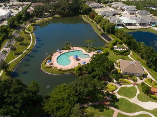 6680 Ilex Cir, Naples FL  34109-6809 exterior