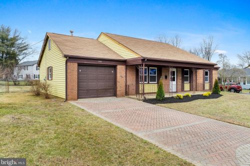 238 Tiffany Ln, Willingboro, NJ 08046-3856