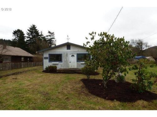 160 Birch St, Powers, OR 97466-9769
