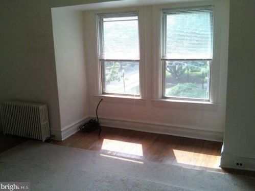 407 College Ave, Lancaster PA 17603-3319 exterior