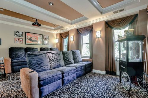 5902 Country Clb Pkwy, San Jose CA  95138-2301 exterior