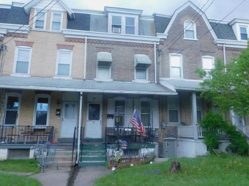 51 3rd St, Ironton, PA 18037-1501