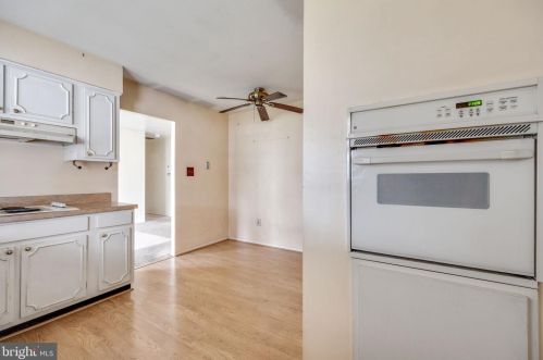 31 Garrison Cir, Willingboro NJ  08046-3303 exterior