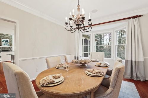 3211 Winter Sun Ter, Herndon VA  20171-1939 exterior