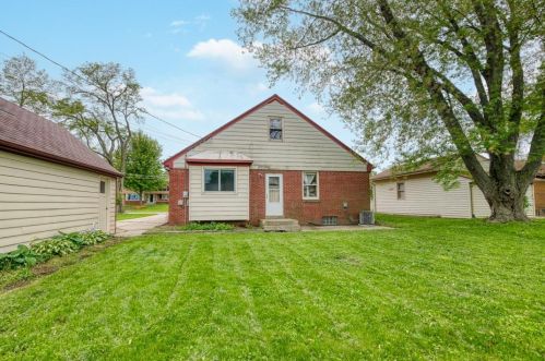 4612 Van Beck Ave, Milwaukee WI 53207-4458 exterior